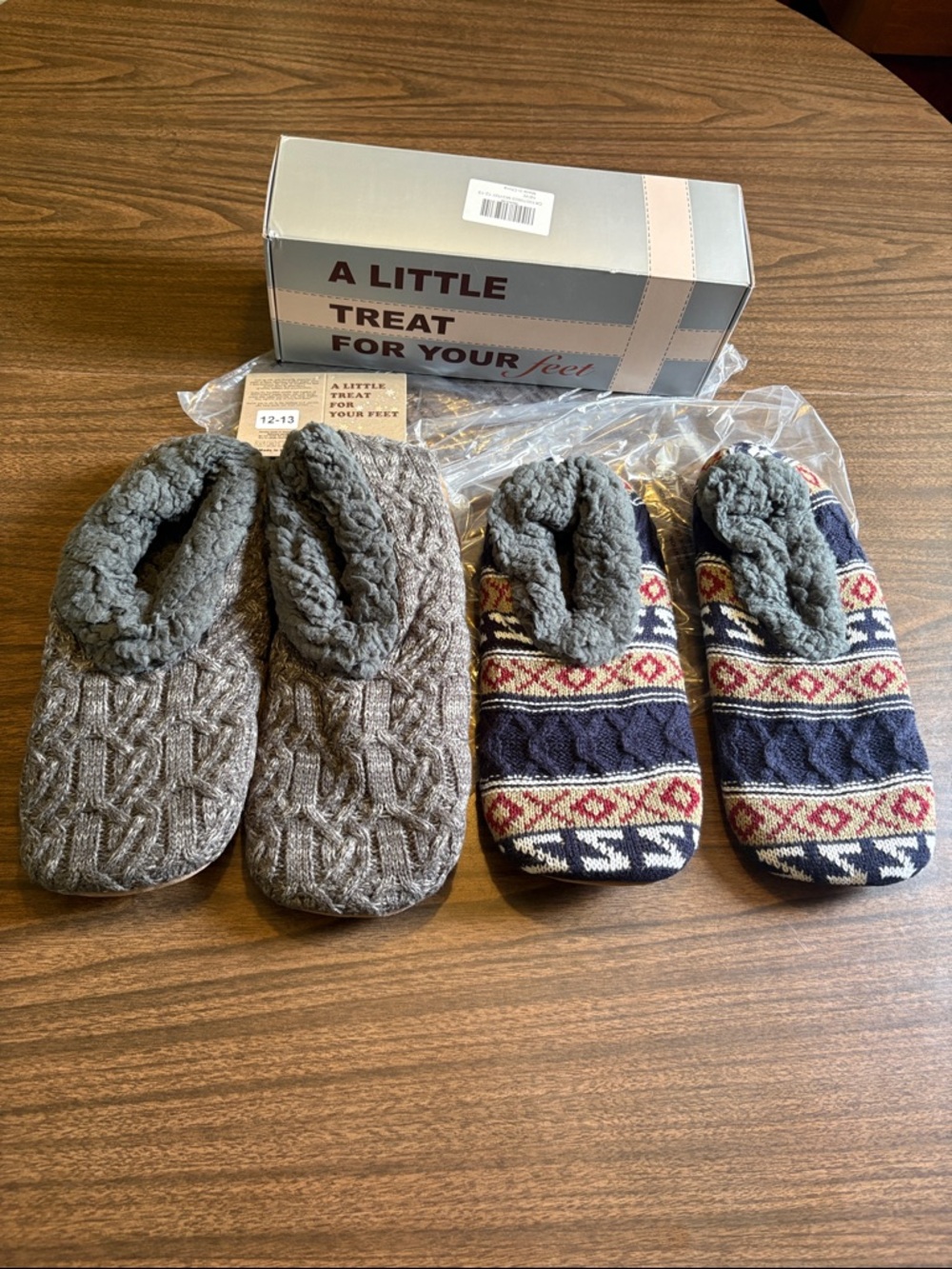 NEW Men's Size 12-13 Cozy Slipper Socks Gray & Navy Pattern 2 Pairs